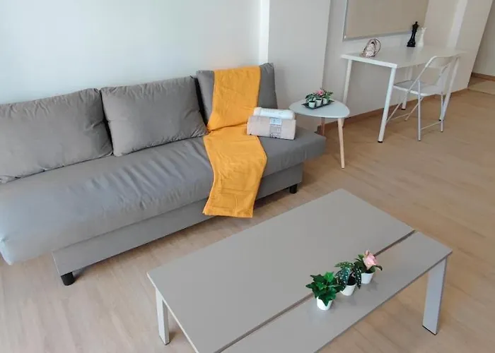 Mimosa Flat Cente 2bdr