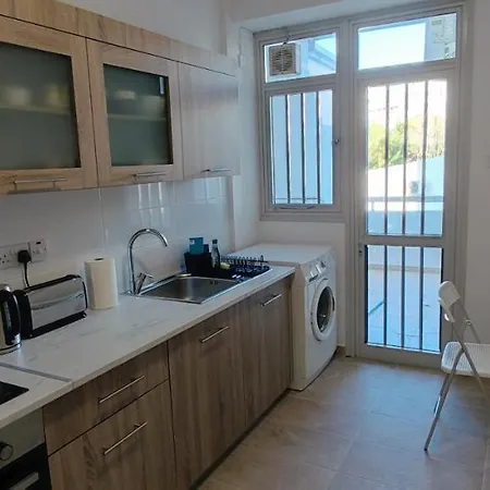 Mimosa Flat Cente 2bdr * Nicosie