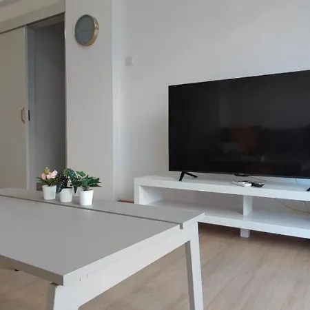 Mimosa Flat Cente 2bdr Appartement *